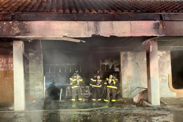 Fratello di Pat Tillman arrestato per sospetta incendio doloso dopo incidente con auto in una posta