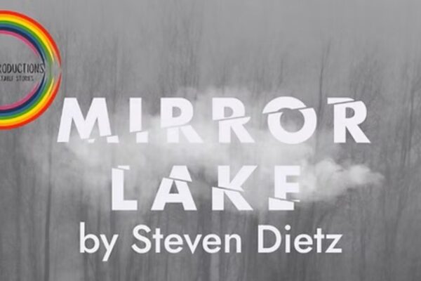 Caroline Cearley Debutta a Austin con MIRROR LAKE