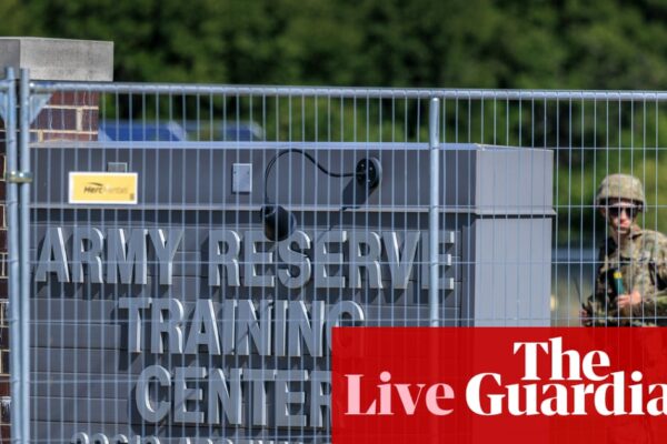 La Difesa della Pagamento dei Militari Durante la Chiusura del Governo da Parte di Johnson